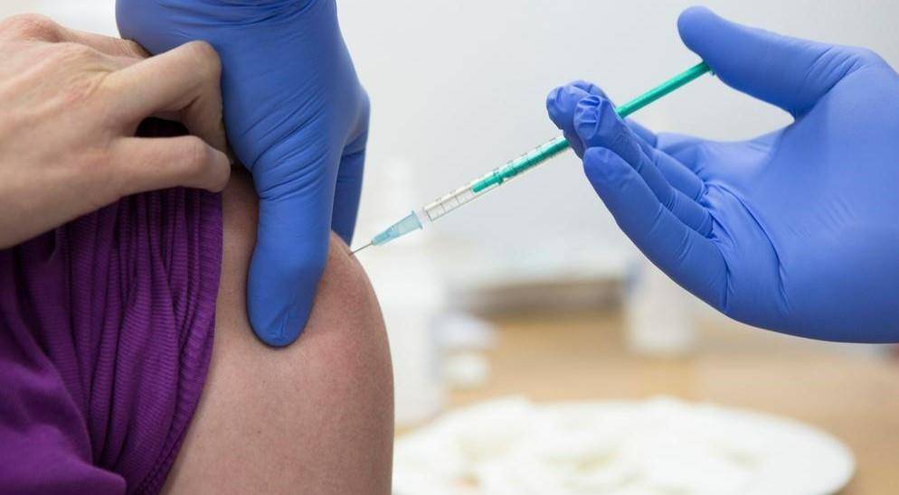 الصحة لا حاجة لحملات تطعيم جماعية من جدري القرود min