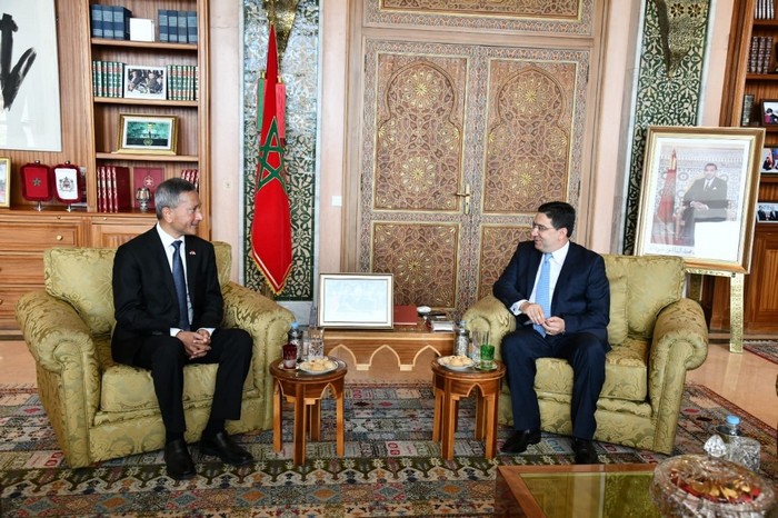 M. Nasser Bourita a recu aujourdhui a Rabat le ministre singapourien des Affaires Etrangeres M. Vivian Balakrishnan