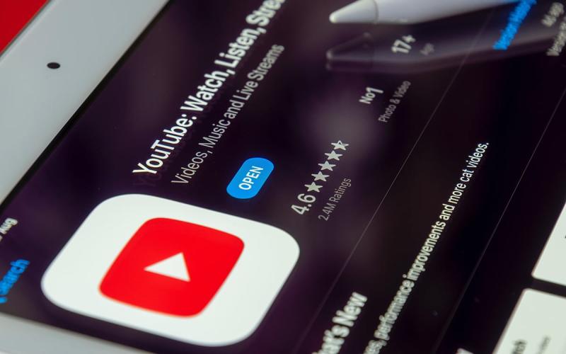 إصلاح خطأ في YouTube تسبب في تعطل التطبيق على iPhone و iPad