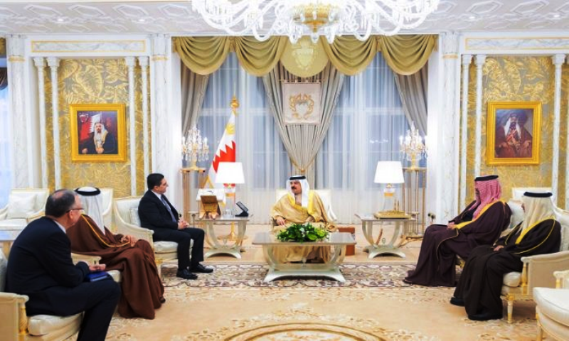 الملك يهنئ عاهل البحرين بالعيد الوطني %D8%A8%D9%88%D8%B1%D9%8A%D8%B7%D8%A9-1