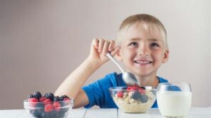 أطعمة خارقة لتحسين ذاكرة الطفل وتعزيز تركيزه