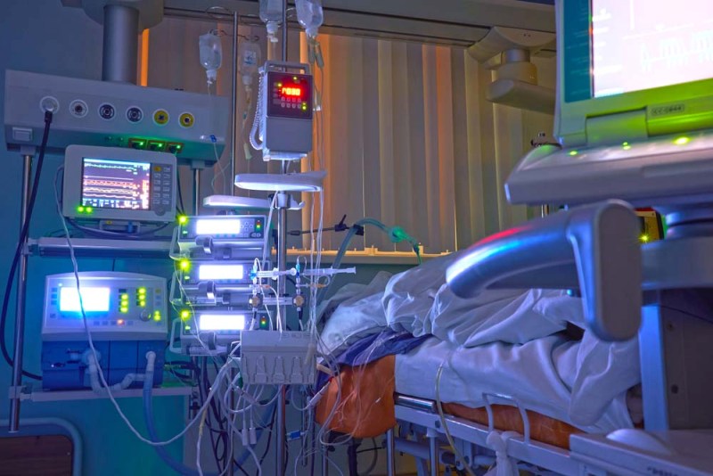 خبراء يبتكرون جهازا أوتوماتيكيا لإعادة تشغيل القلب في العناية المركزة