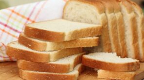 هل الخبز الأبيض مضر بالصحة حقا؟